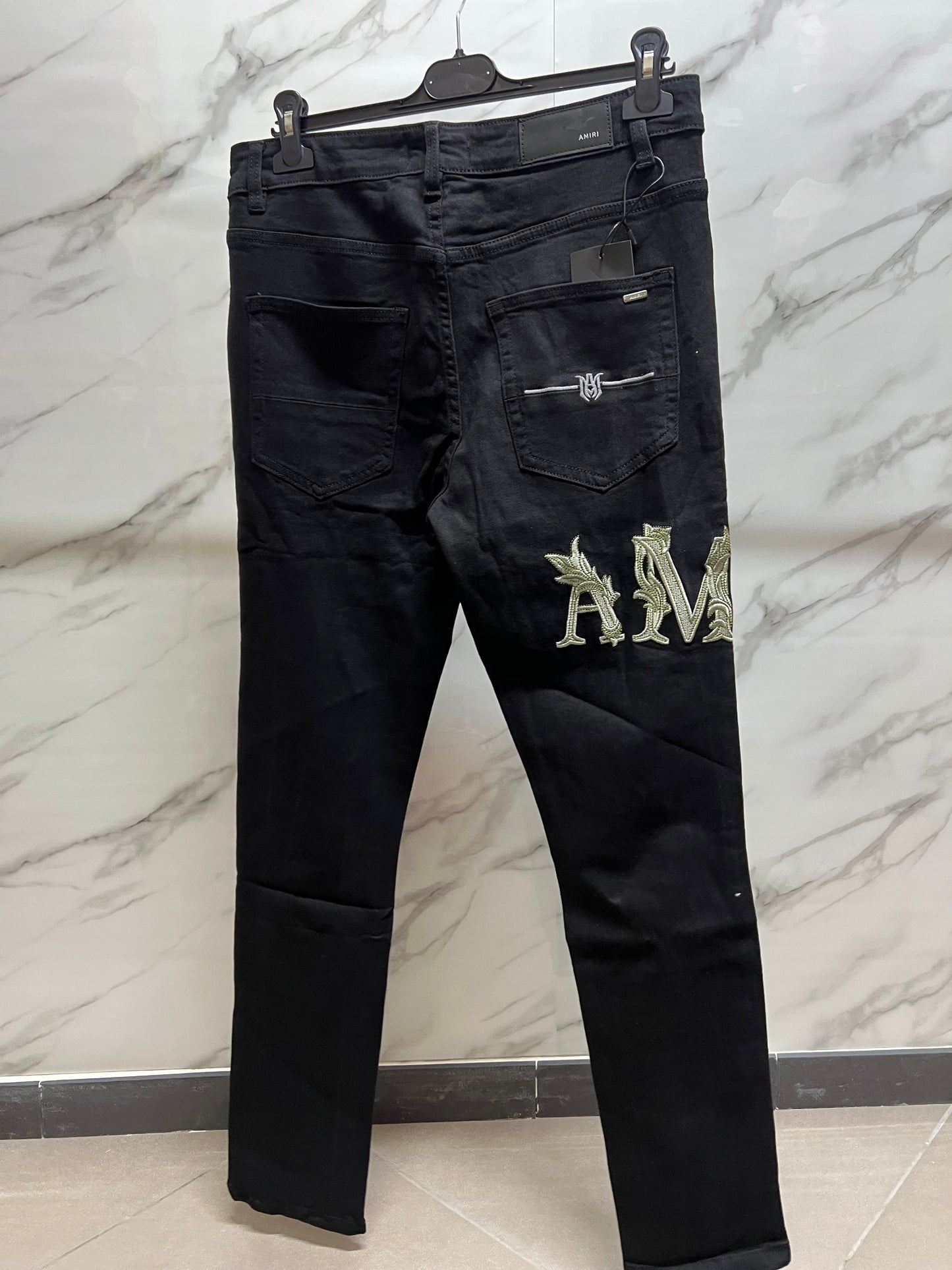 AMIRI
