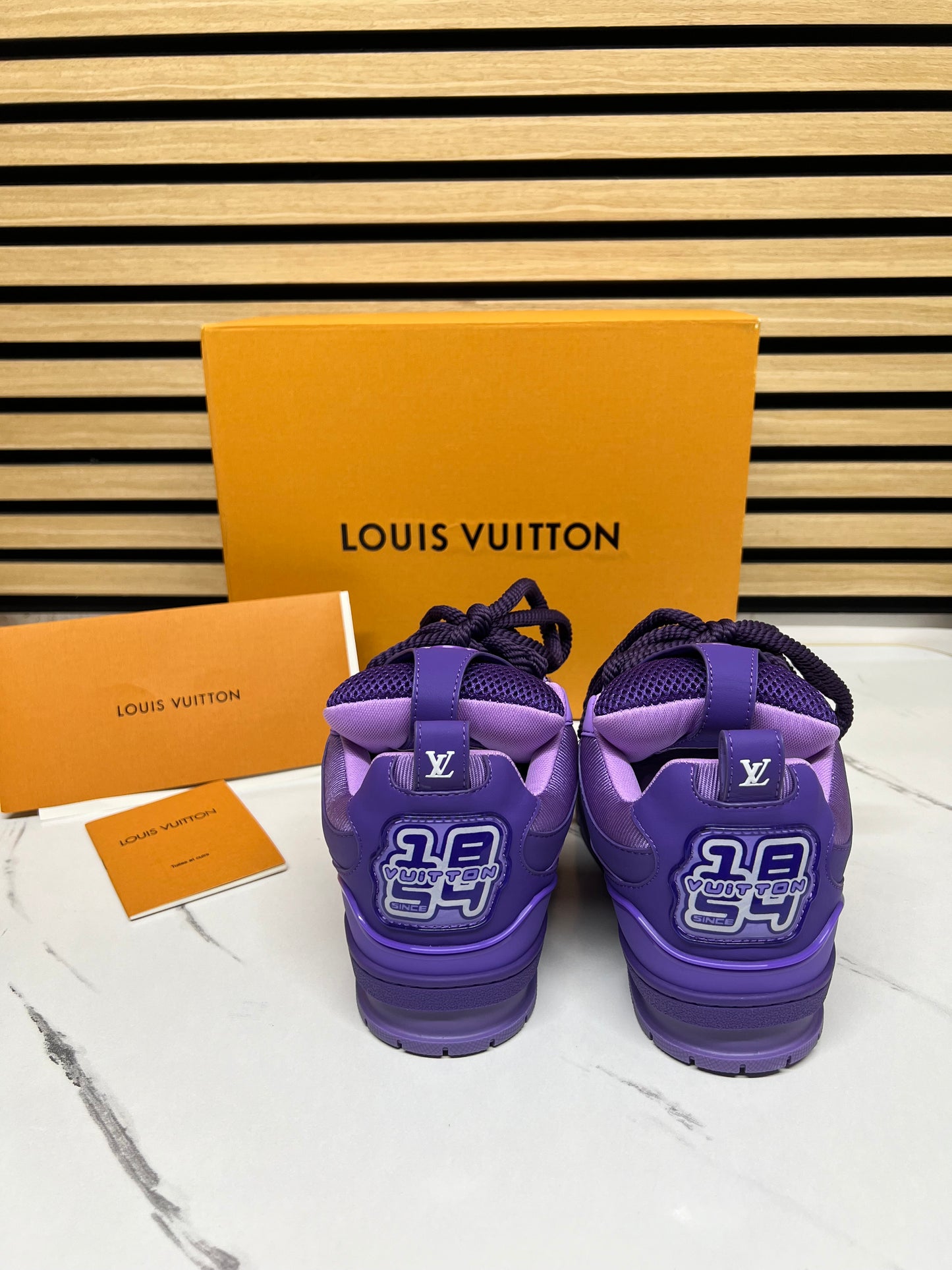 LOUIS VUITTON