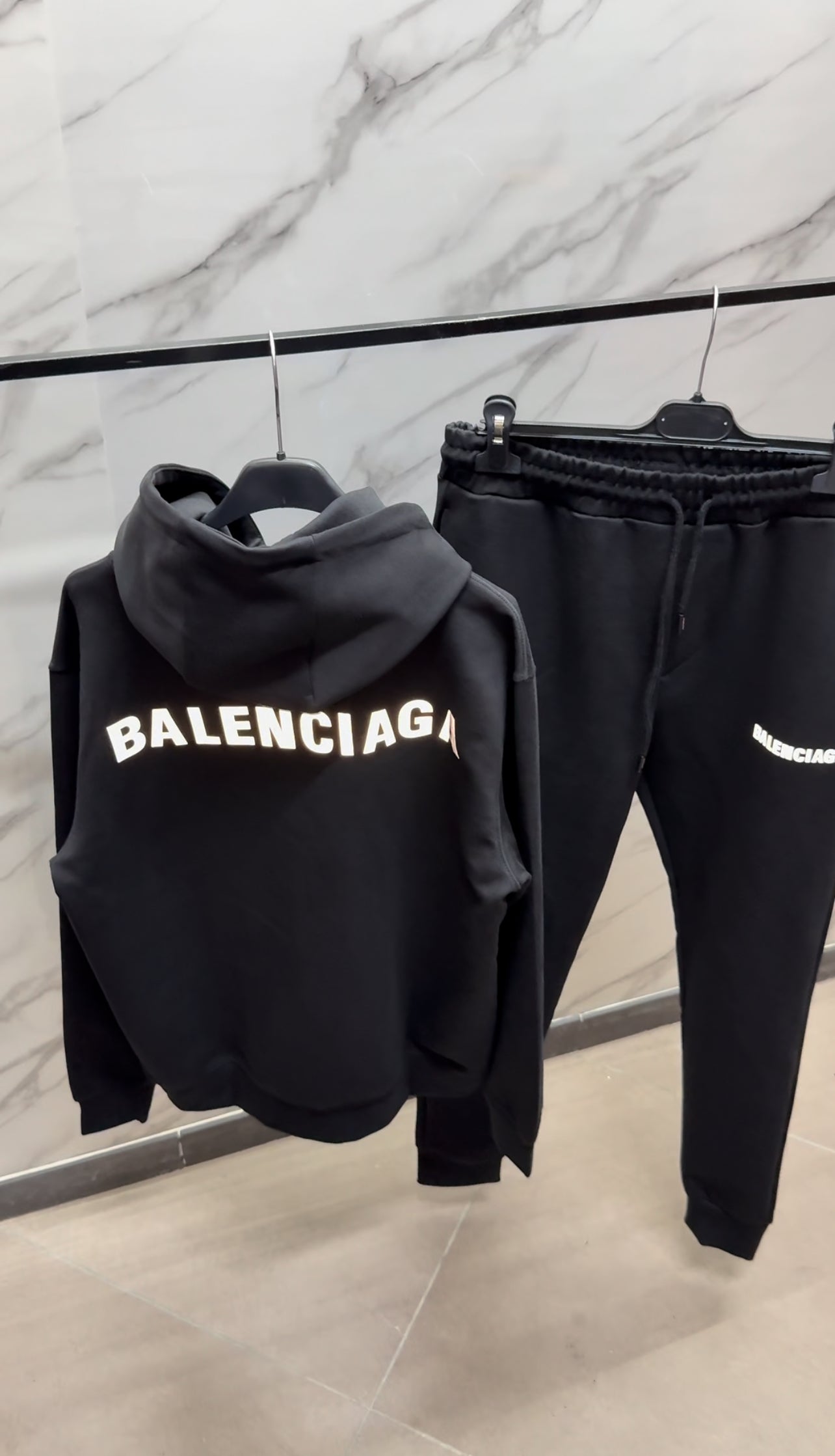 BALENCIAGA