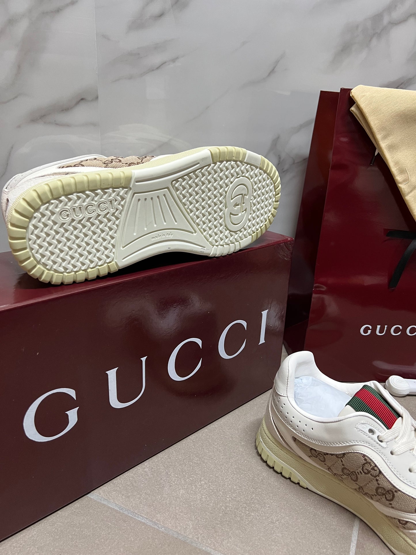 GUCCI