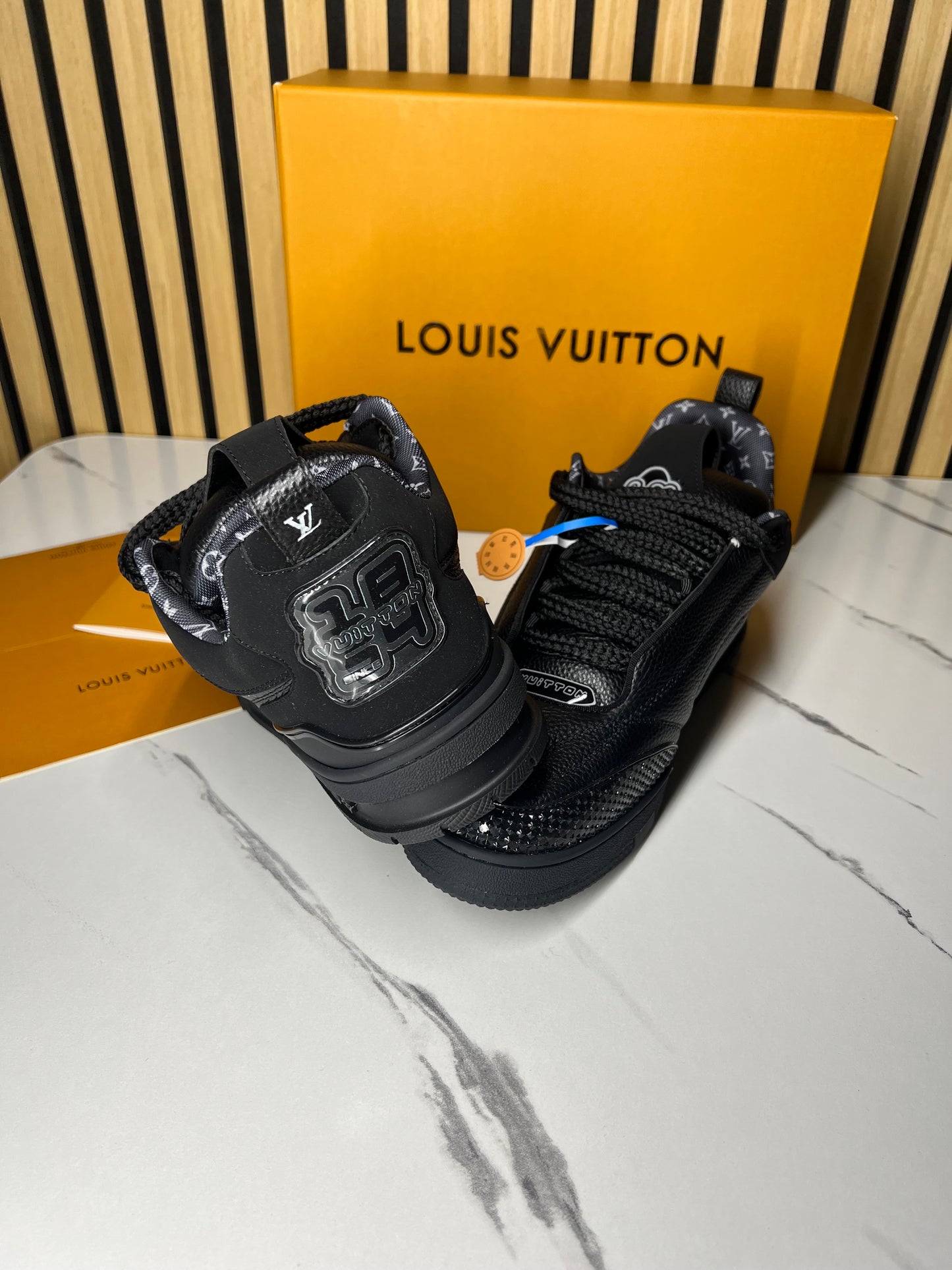 LOUIS VUITTON