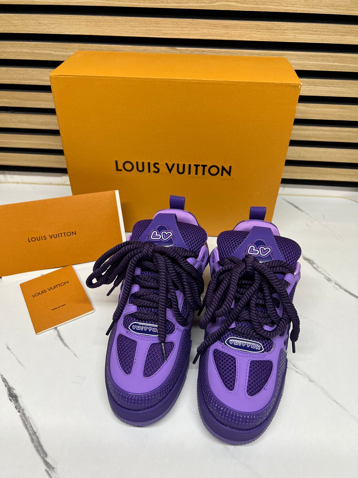 LOUIS VUITTON