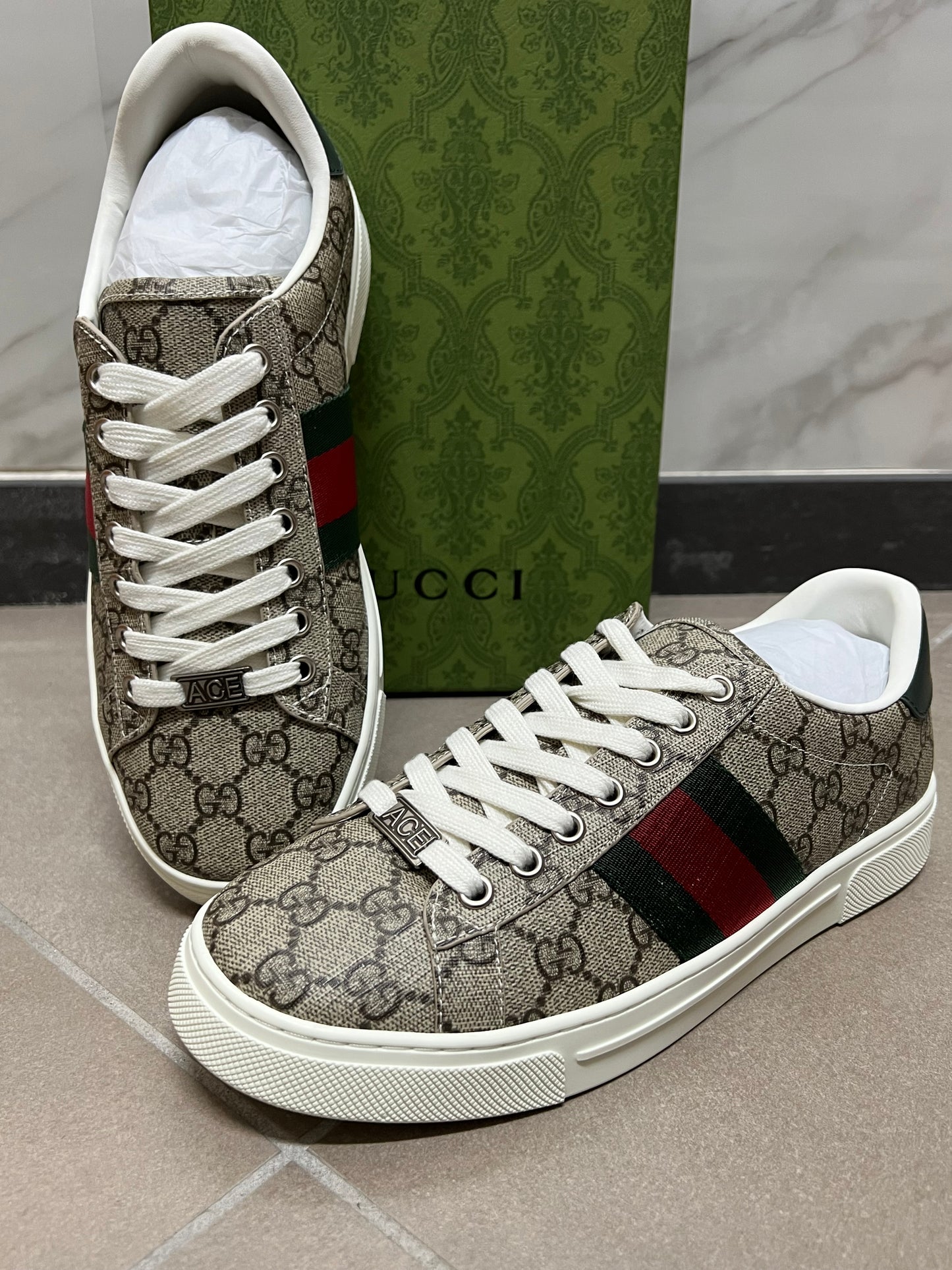 GUCCI