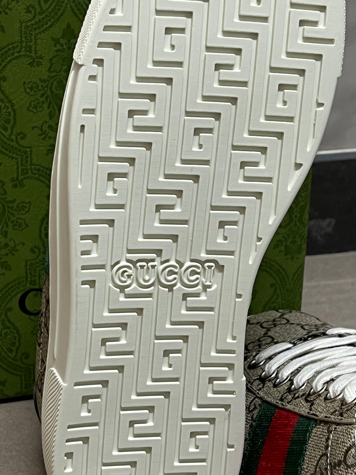 GUCCI