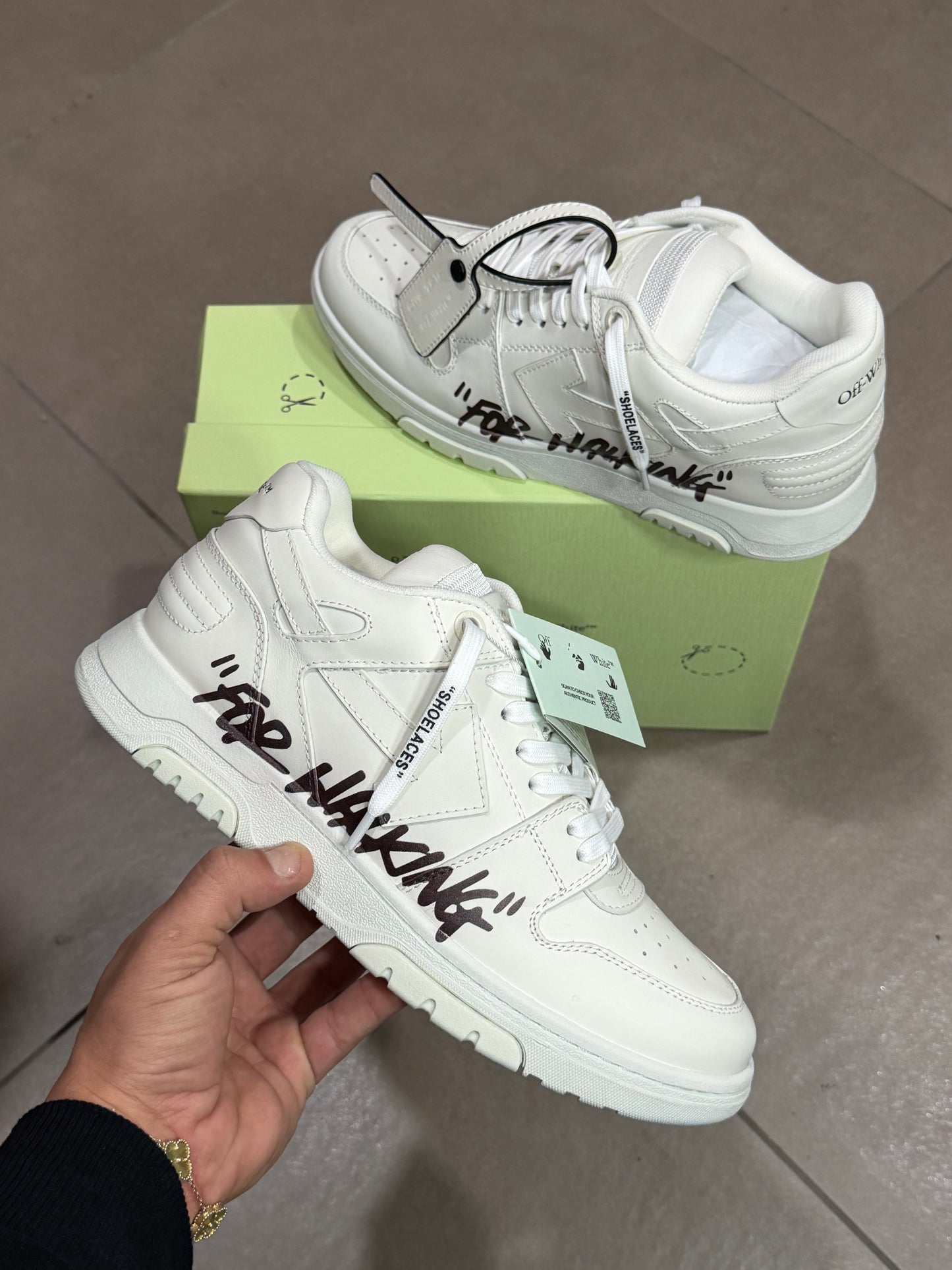 OFF-WHITE SCRITTA