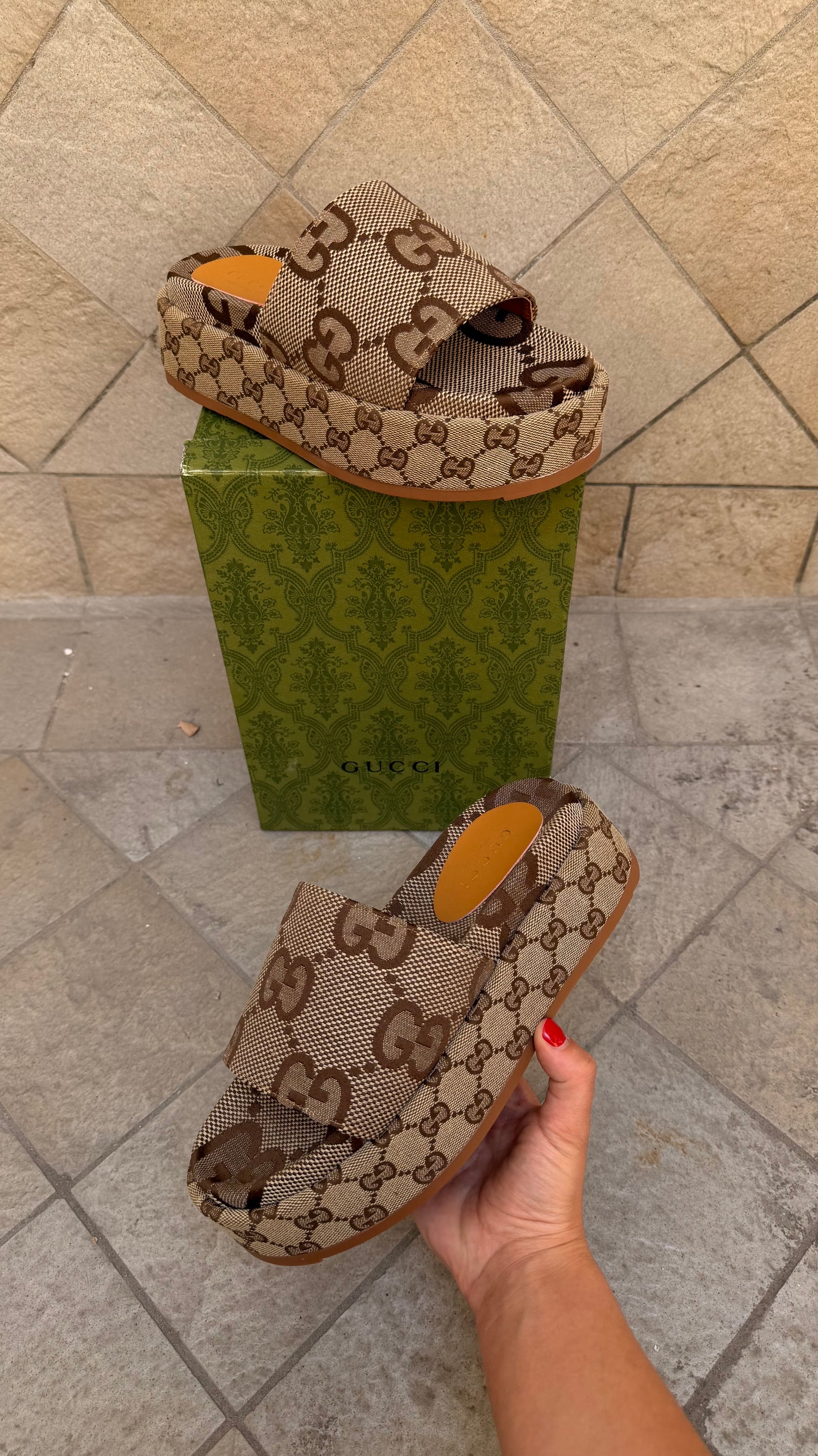 GUCCI
