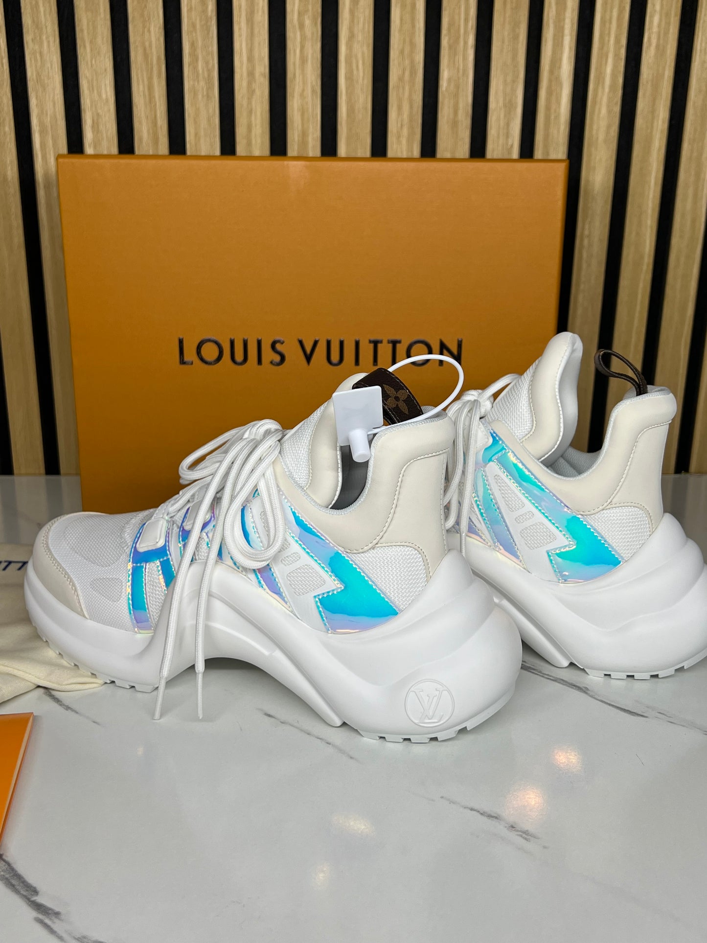 LOUIS VUITTON