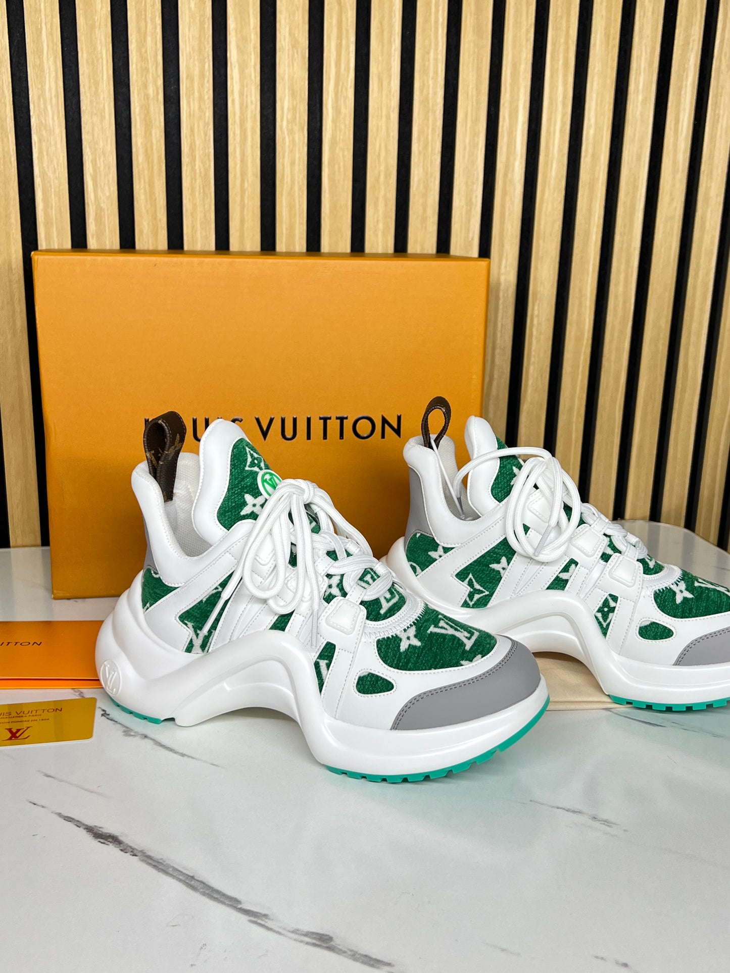 LOUIS VUITTON