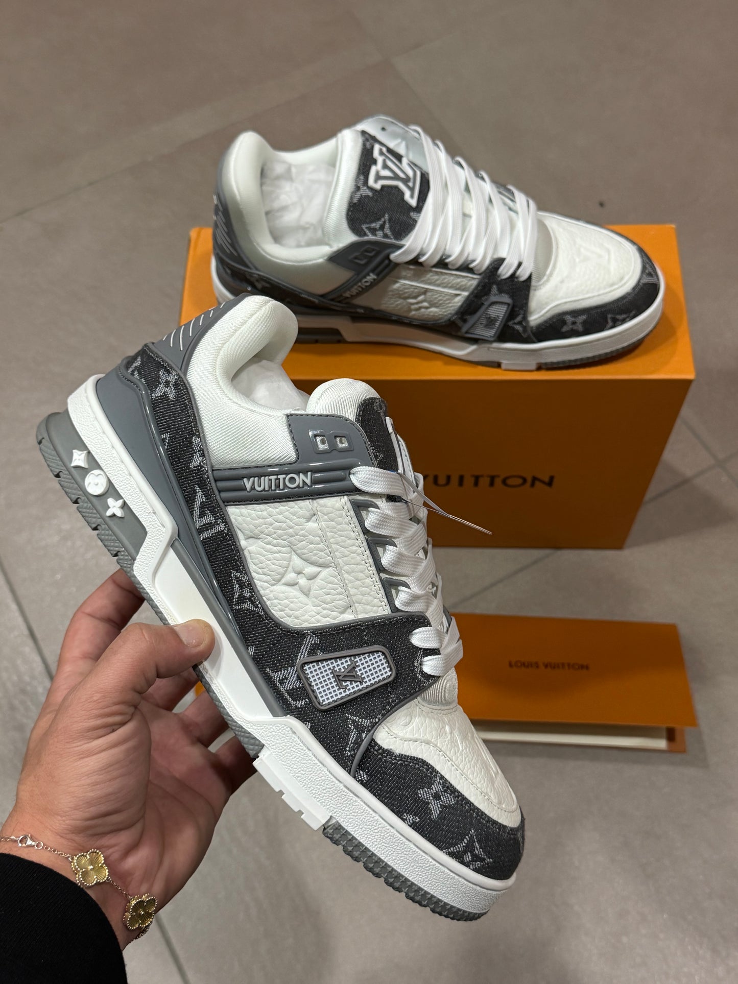 LOUIS VUITTON TRAINER