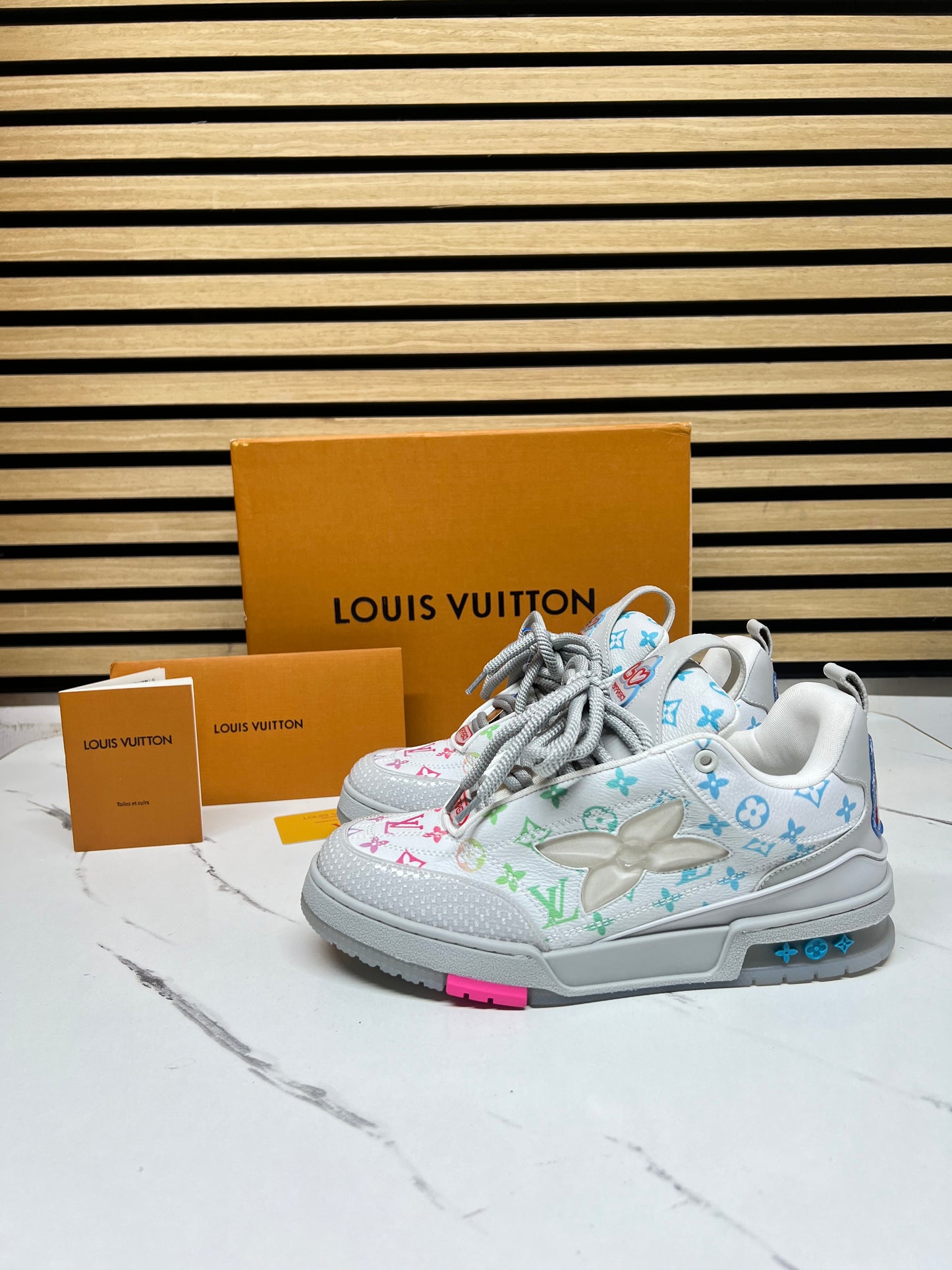 LOUIS VUITTON