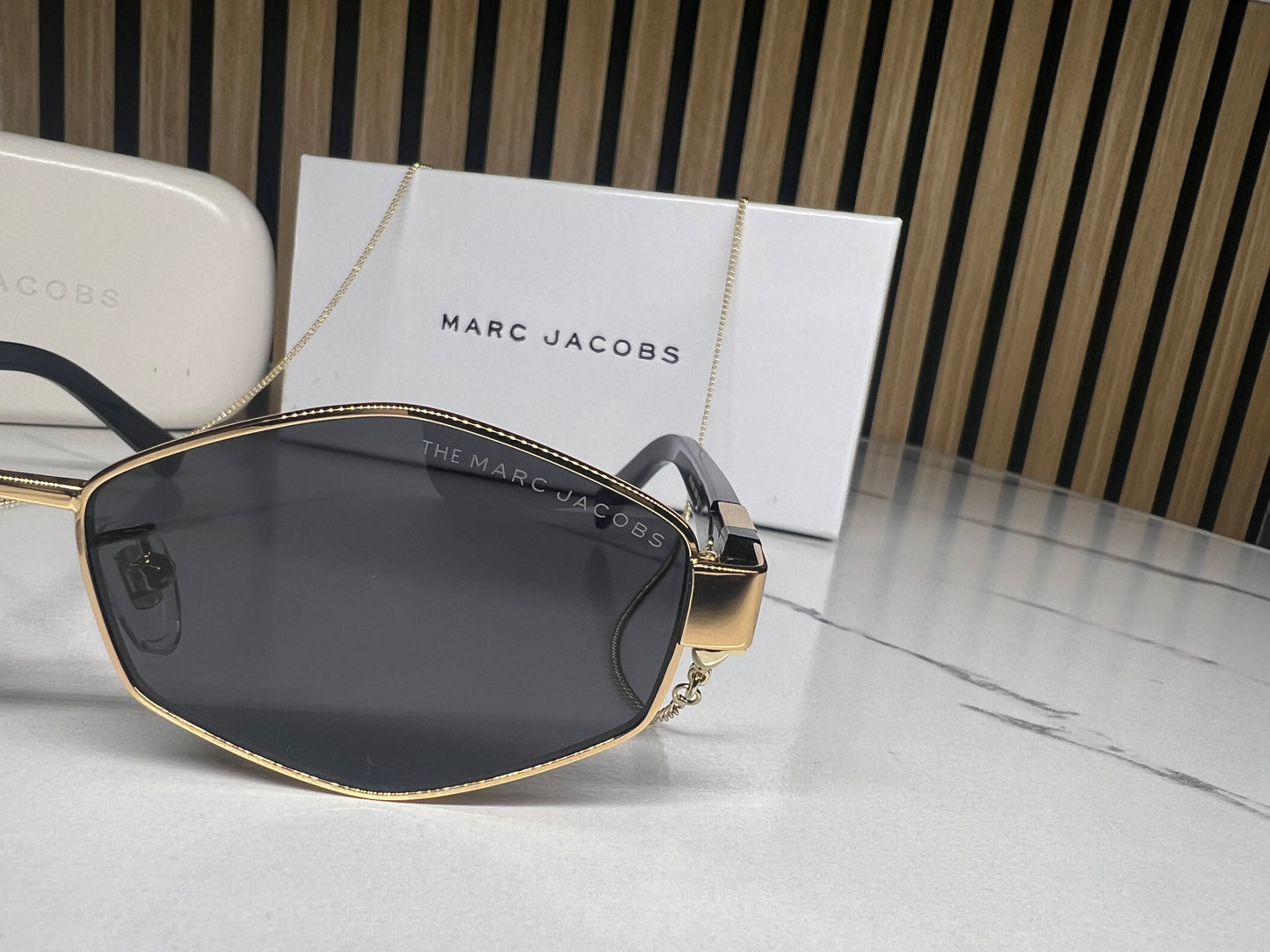 MARC JACOBS