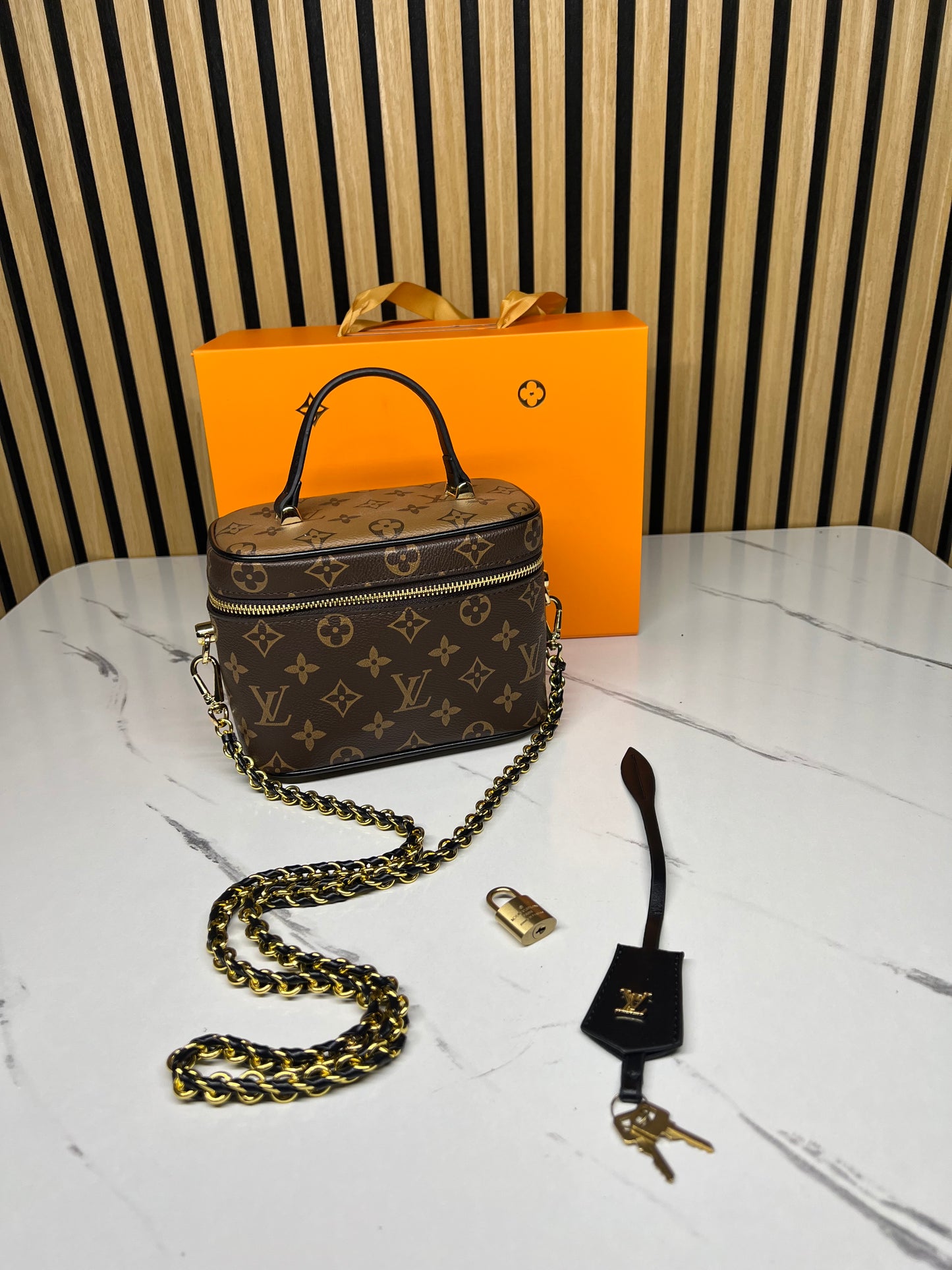 LOUIS VUITTON