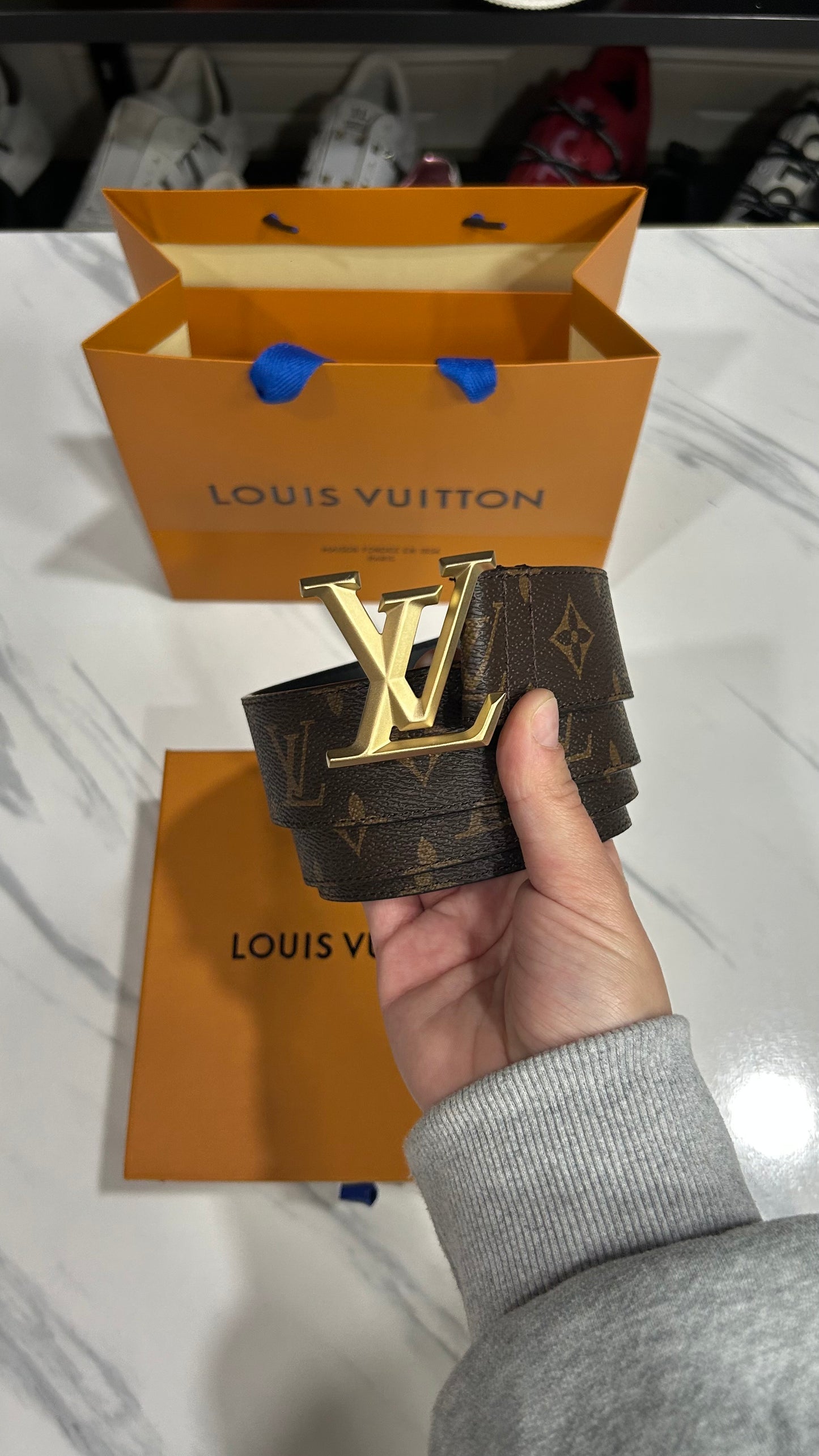 LOUIS VUITTON