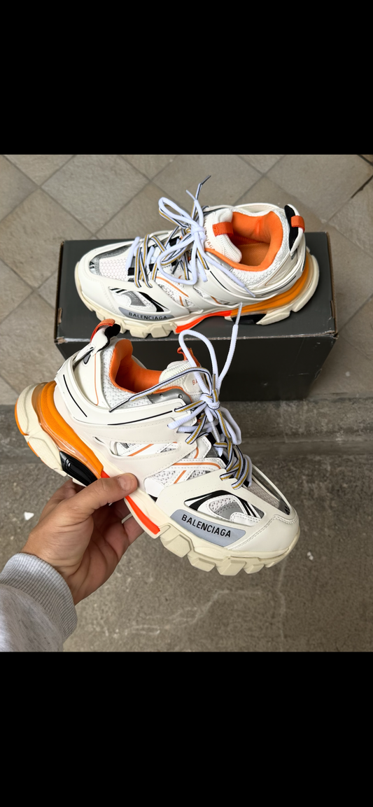 BALENCIAGA TRACK