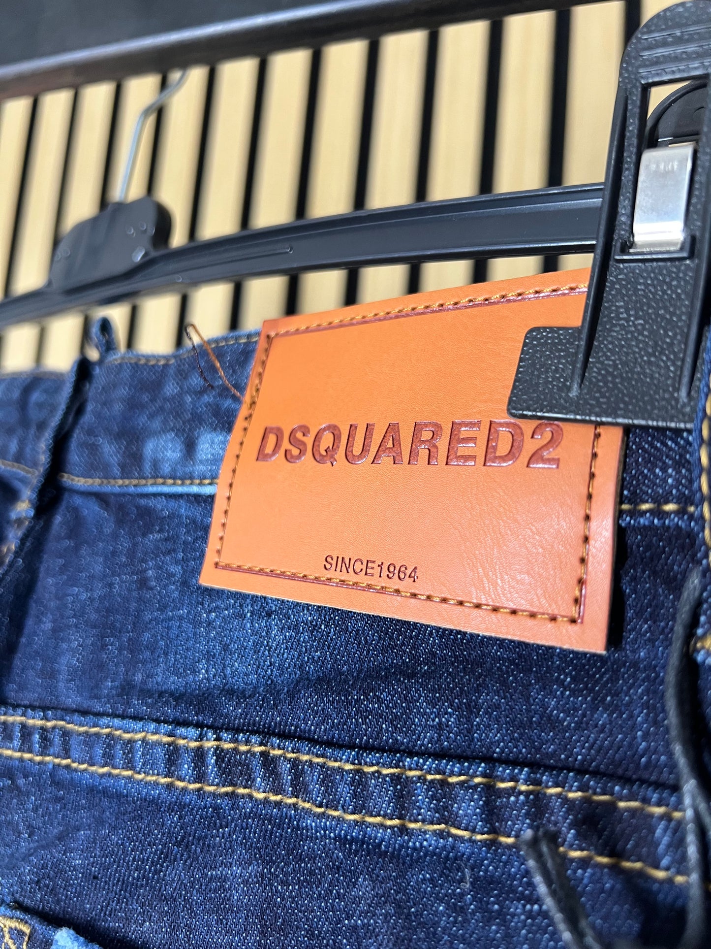 DSQUARED2