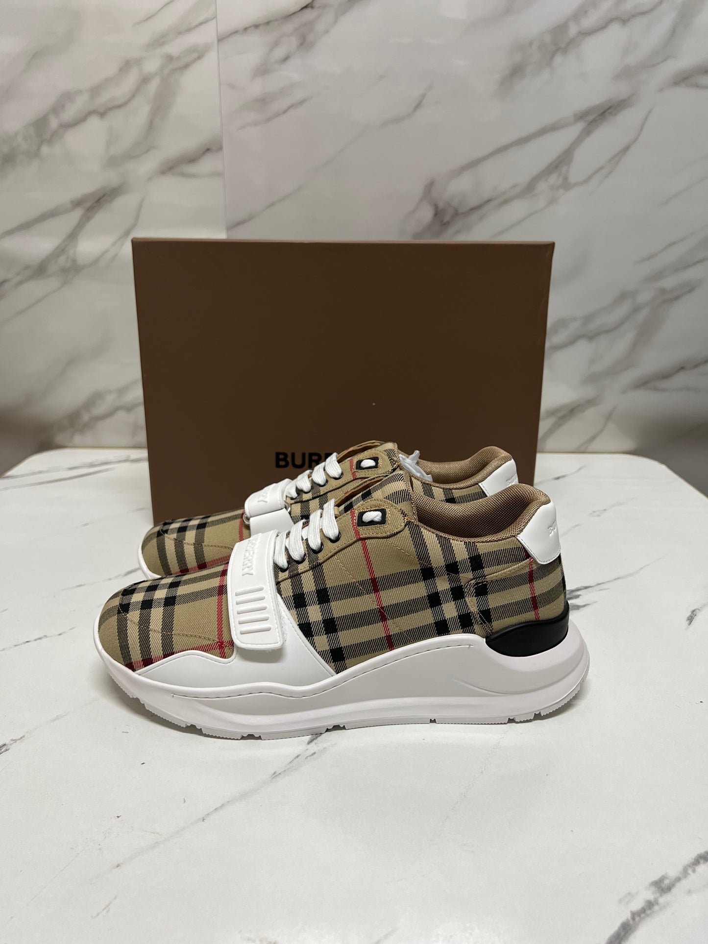 BURBERRY