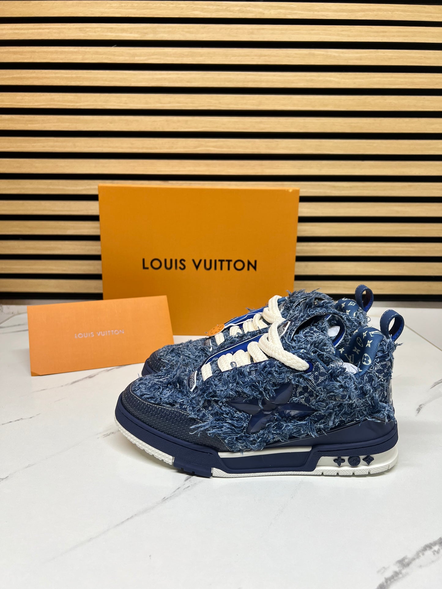 LOUIS VUITTON