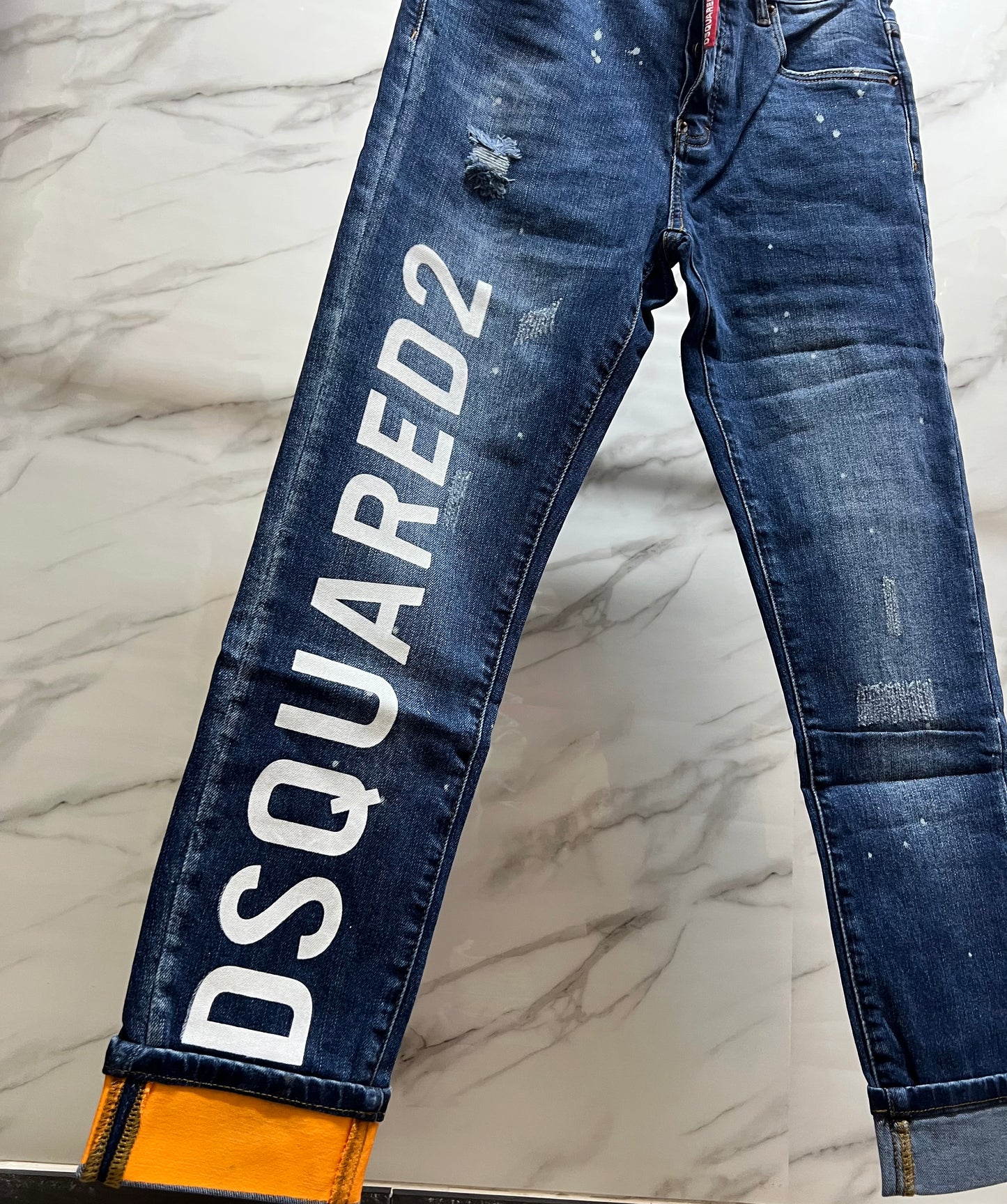 DSQUARED2