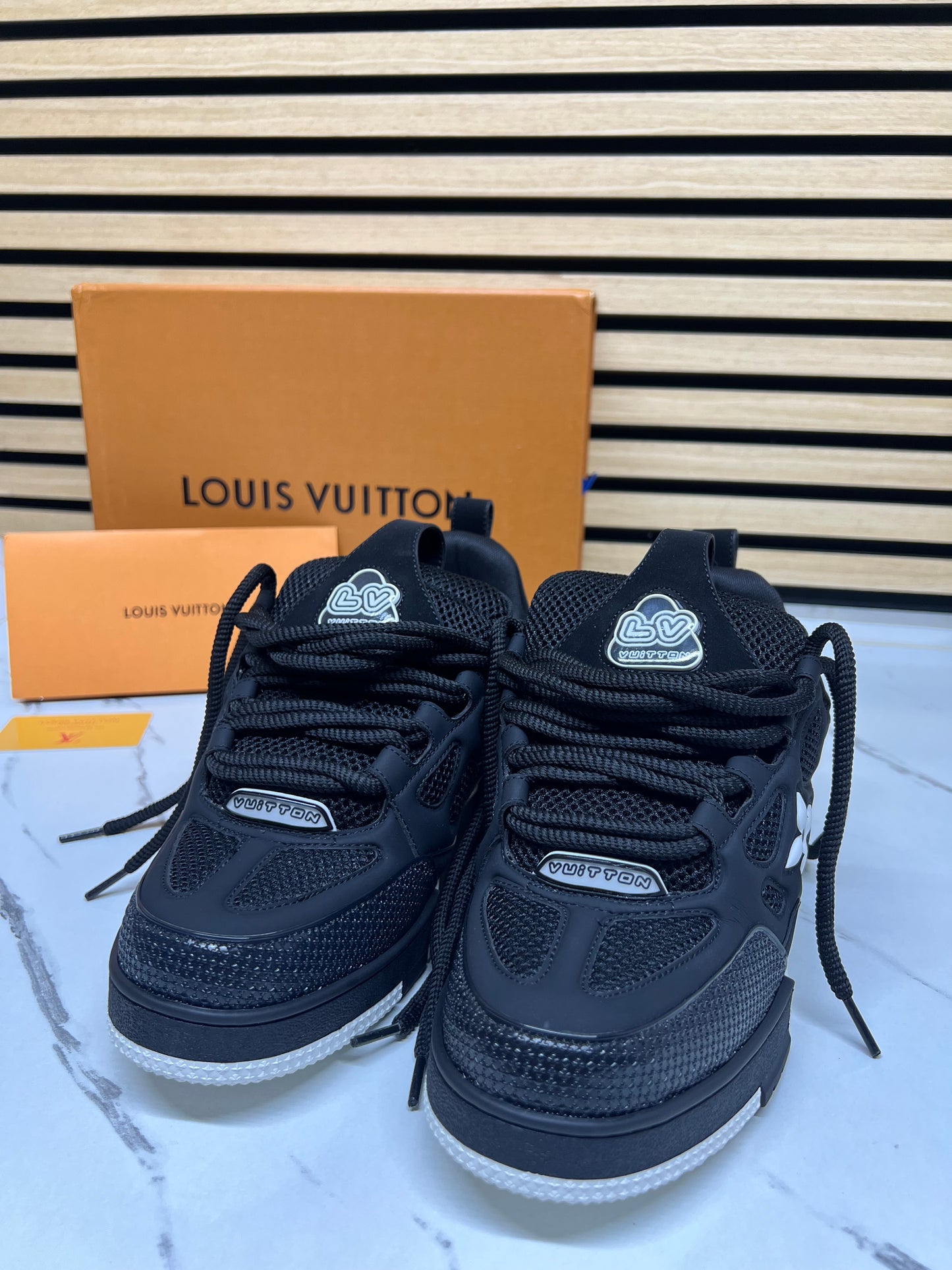 LOUIS VUITTON