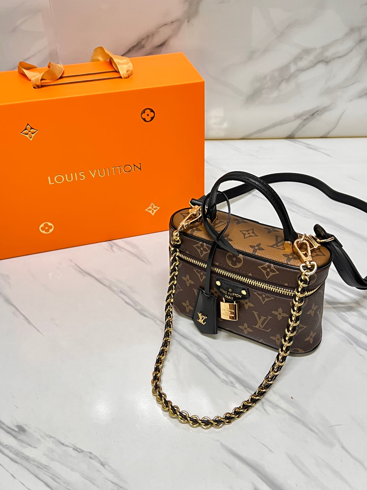 LOUIS VUITTON