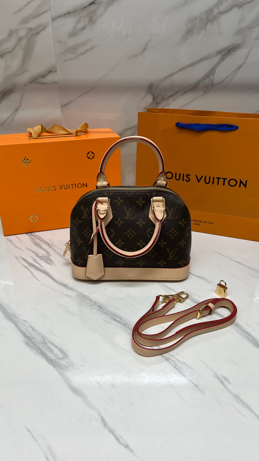 LOUIS VUITTON