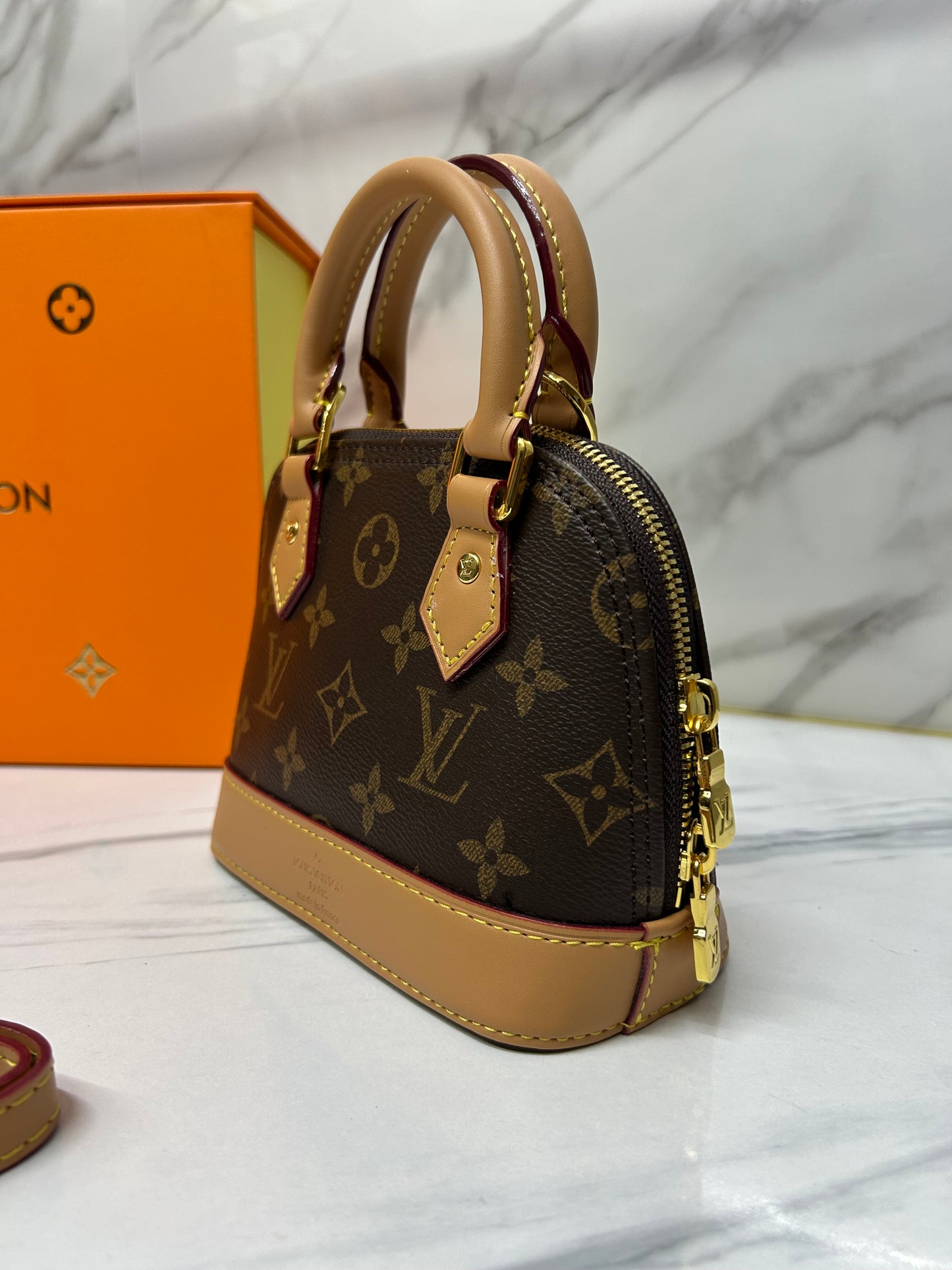 LOUIS VUITTON MINI