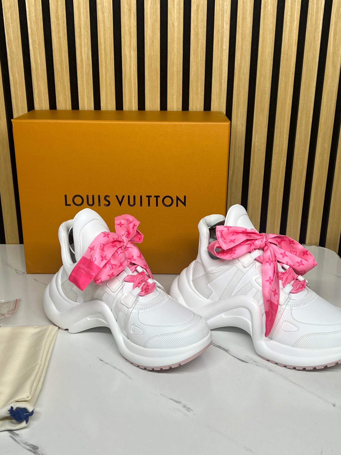 LOUIS VUITTON