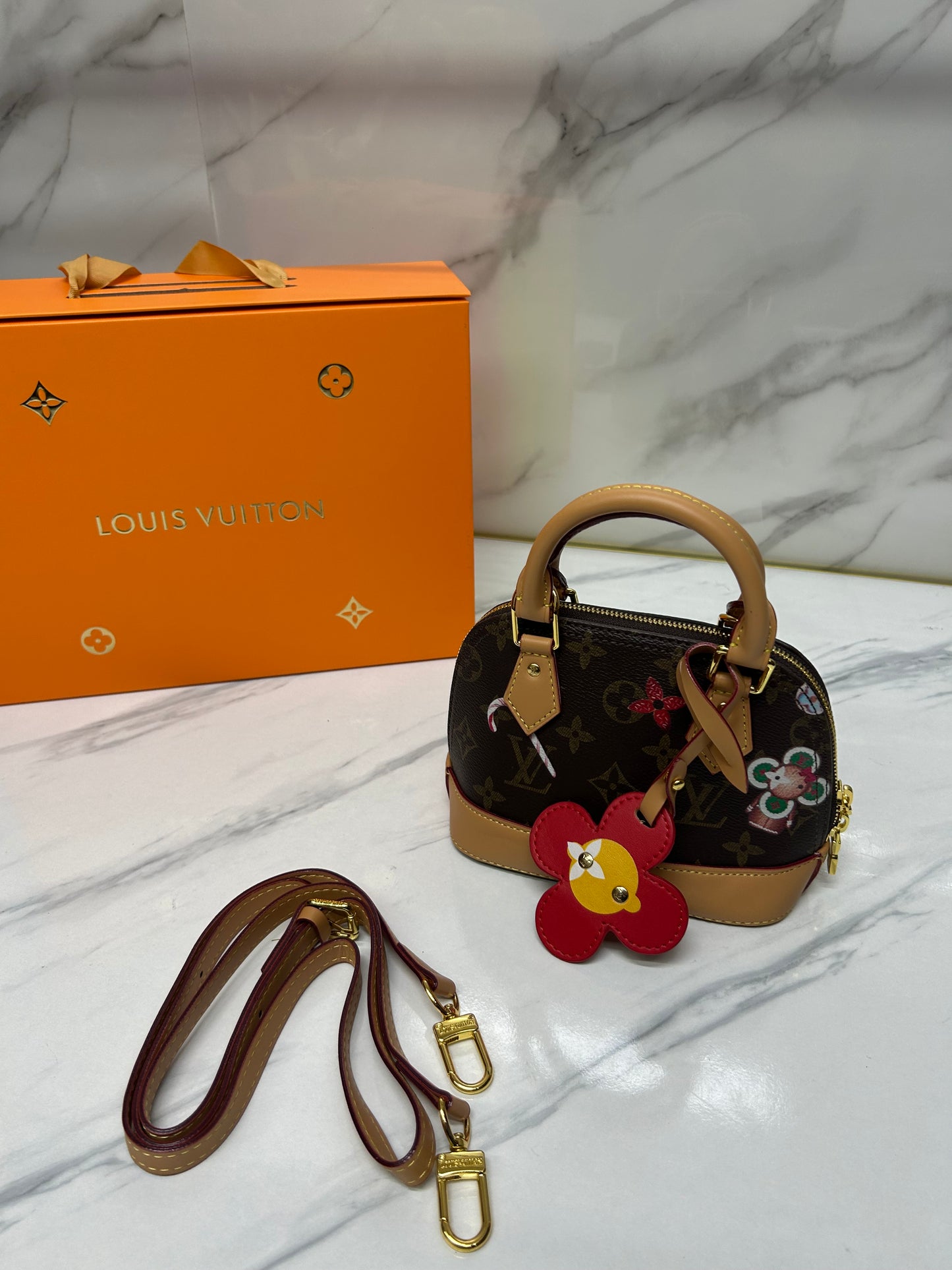 LOUIS VUITTON