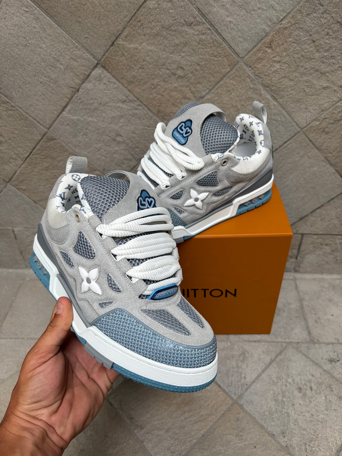 LOUIS VUITTON