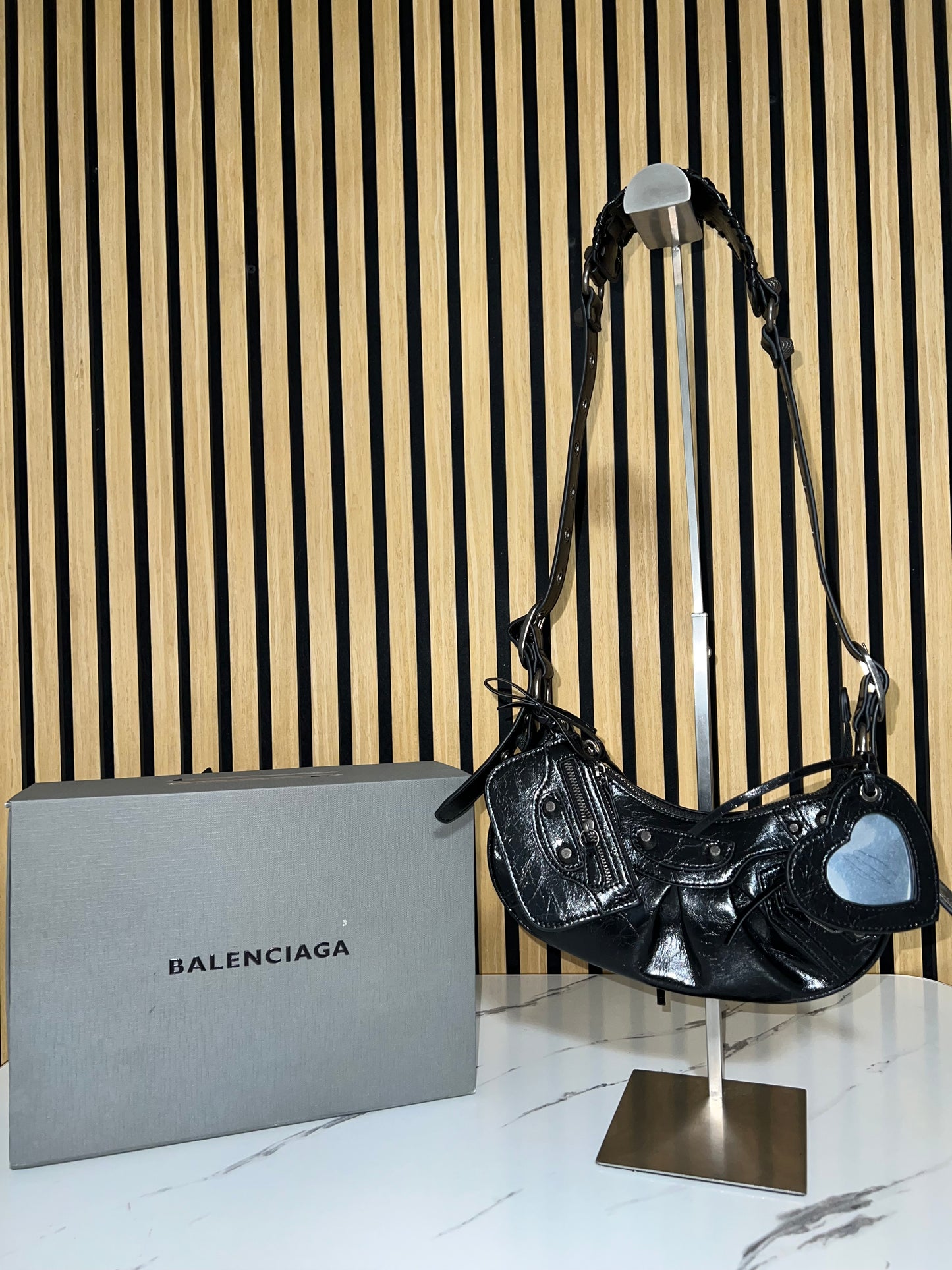 BALENCIAGA