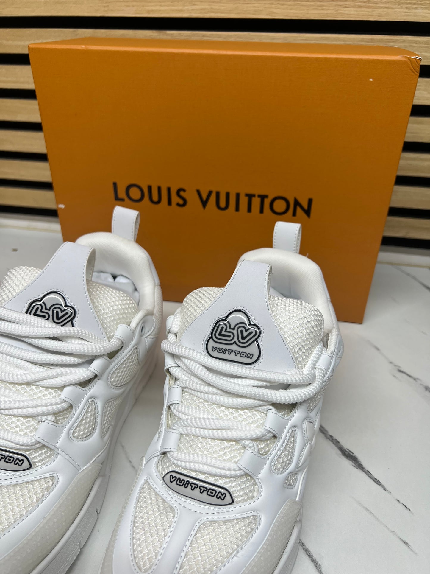 LOUIS VUITTON