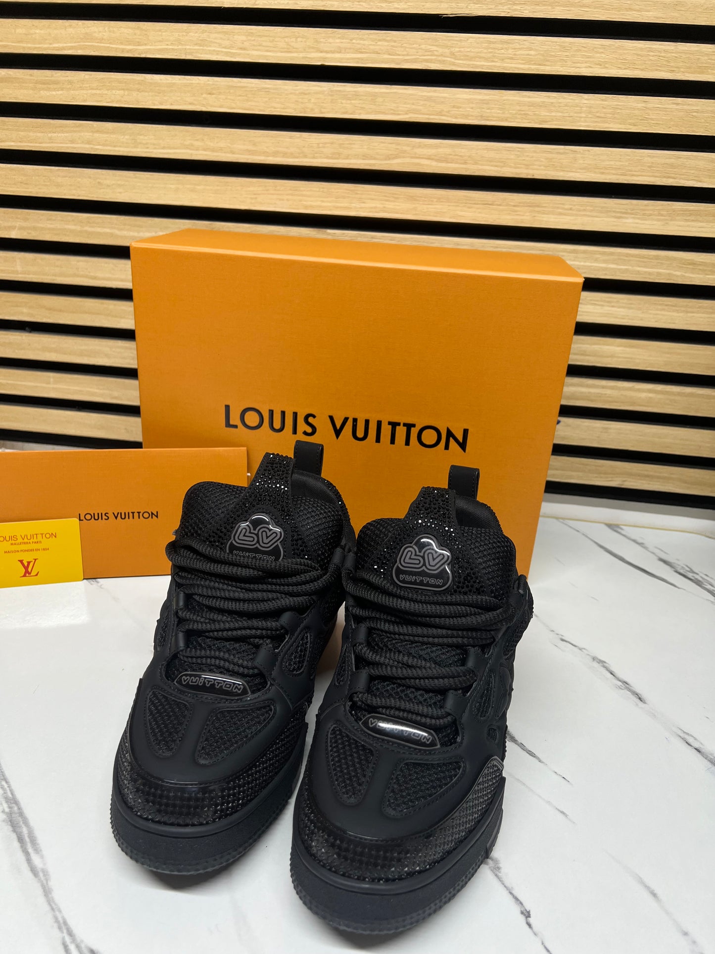 LOUIS VUITTON